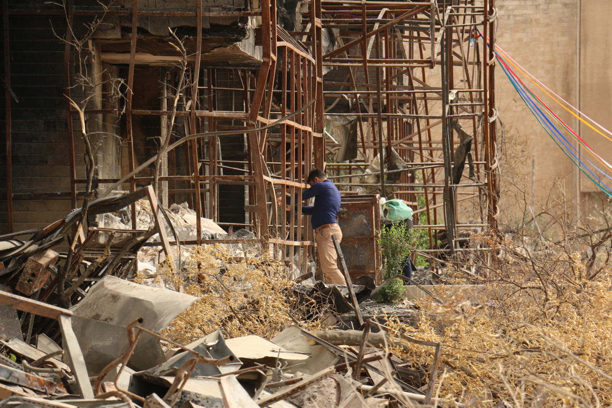 The war ravaged the library of Mosul University. The Czechs want to return the center of education to the Iraqi people