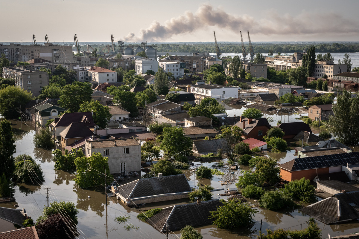 Emergency Response to the Humanitarian Crisis Caused by the Destruction of the Nova Kakhovka Dam