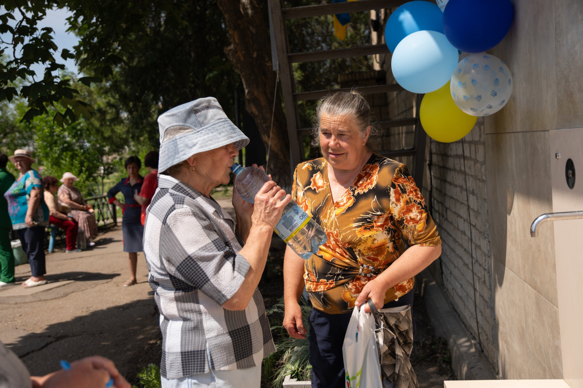 Providing Ukrainian communities with drinking water