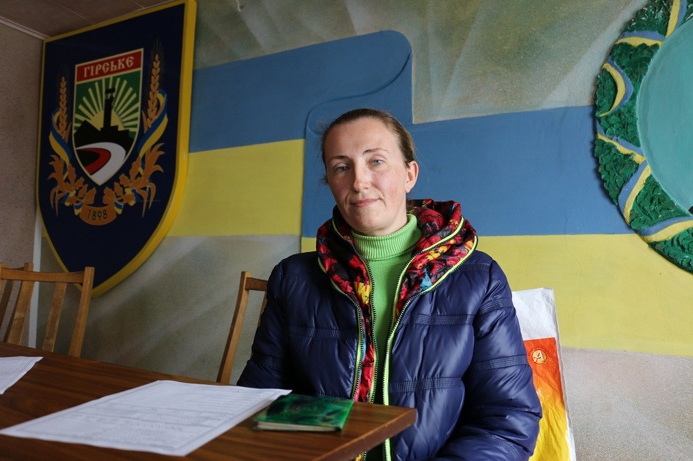 “I took just a bag of clothes and ran from the bombardment.“ We help the disadvantaged people in Eastern Ukraine