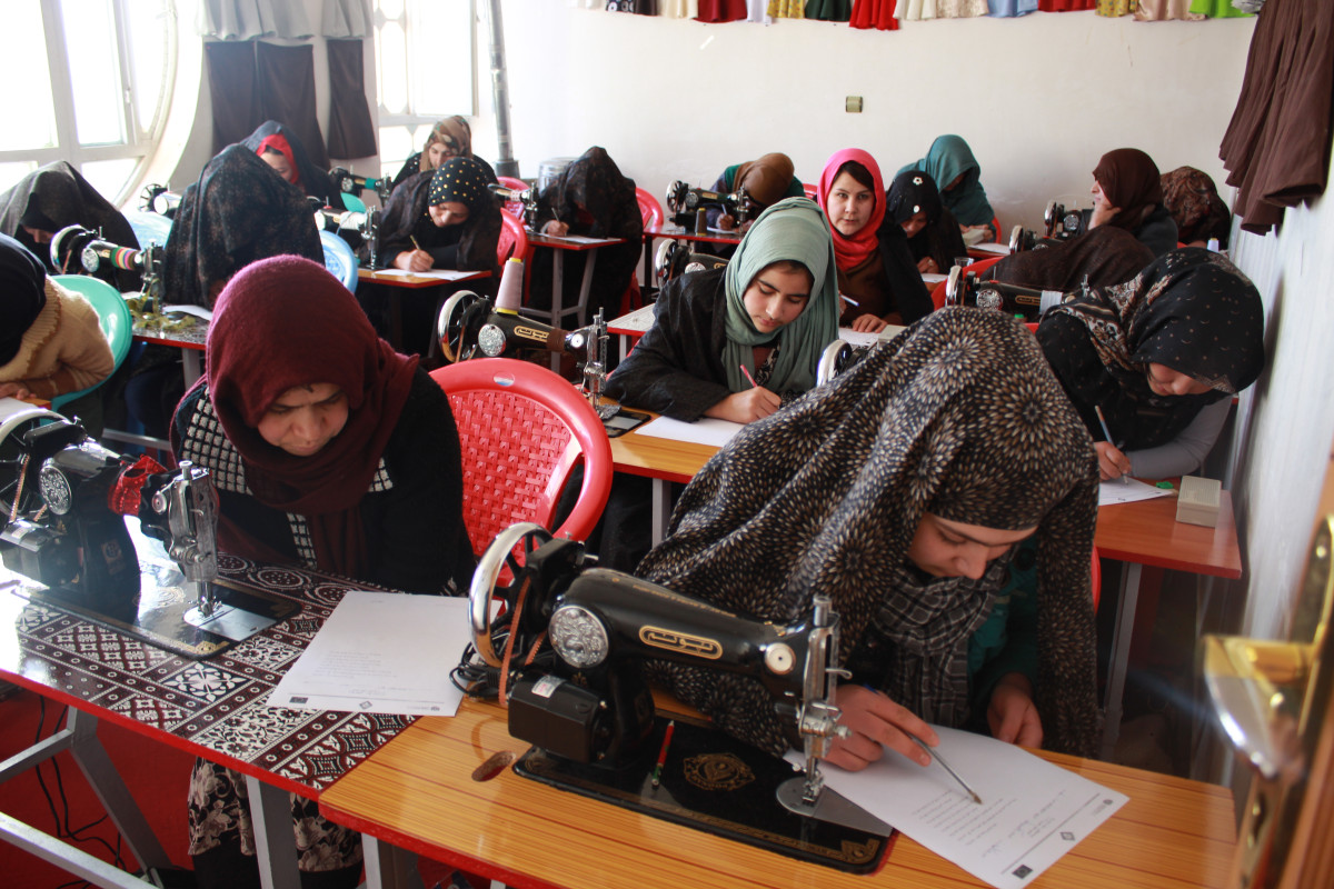 People in Need supported 9,168 families in Afghanistan through Self-Help Groups, literacy courses and vocational trainings 