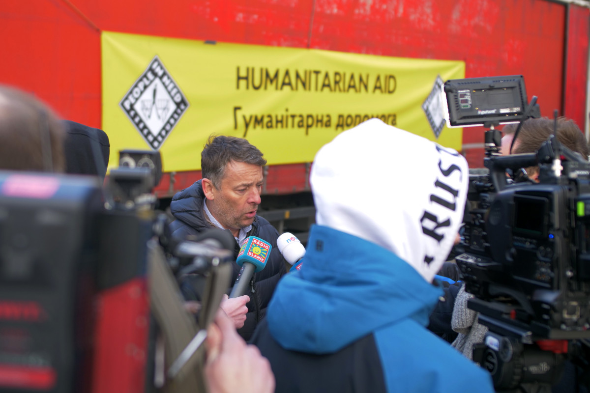 First three trucks carrying humanitarian aid en route to Ukraine, two more will join in Slovakia
